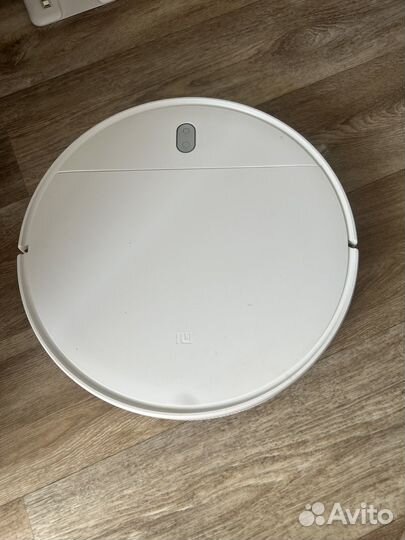 Робот-пылесос Xiaomi Mi Robot Vacuum (моющий)