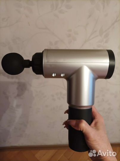 Массажер перкуссионный с насадками новый