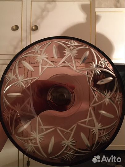 Обмен Ваза для фруктов хрусталь марганцевый резной