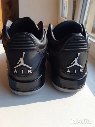 Air jordan 3 black flip