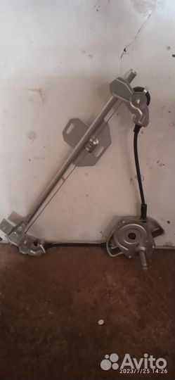 Стеклоподъемник