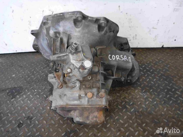 МКПП (механическая коробка переключения передач) O