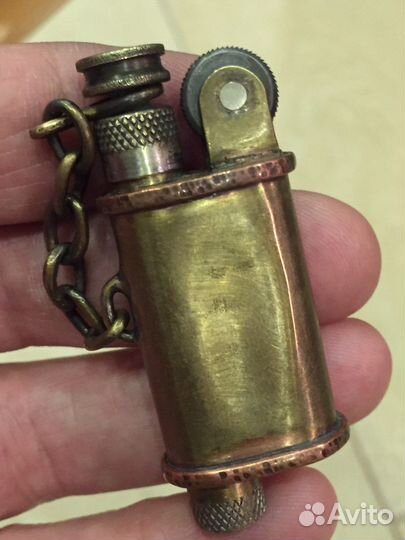 Зажигалка бензиновая