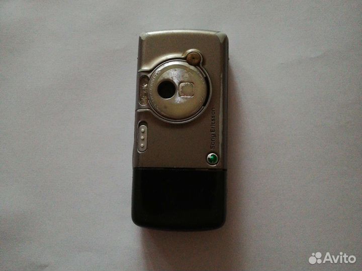 Sony Ericsson W700i