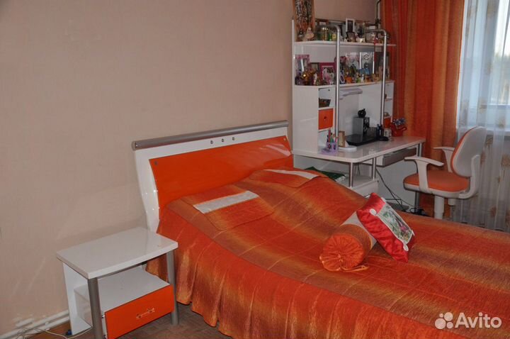 Спальный гарнитур