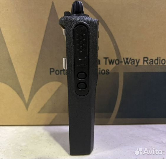 Радиостанция Motorola dp1400