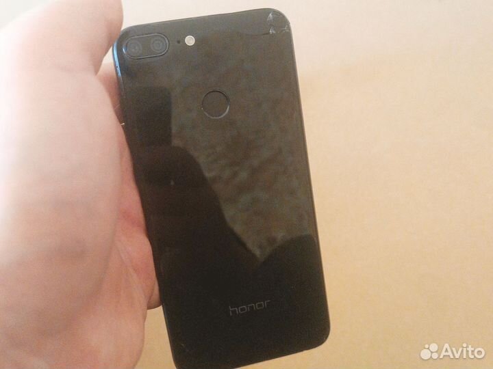 Honor 9 Lite, 4/32 гб