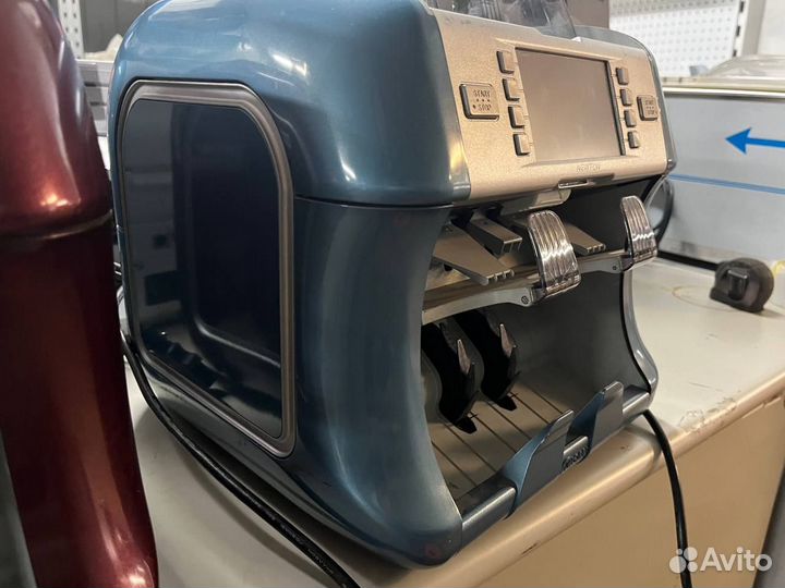 Счетчик банкнот Kisan Newton VS(P)