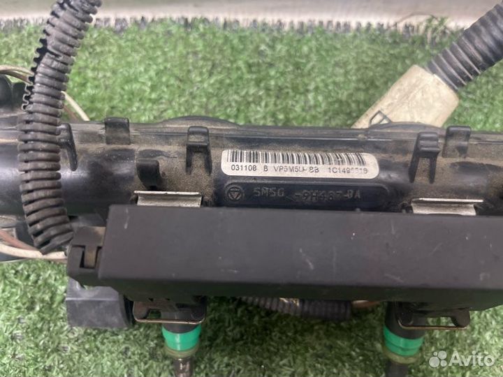 Топливная рейка Ford Focus 2 1.6 shda 2009