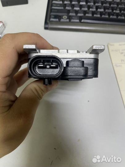 Блок управления вентилятором mazda 3 bk