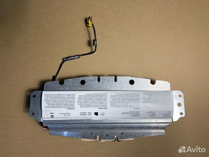 Аирбаг пассажирский передний Bmw X5 E70 N52K 2008