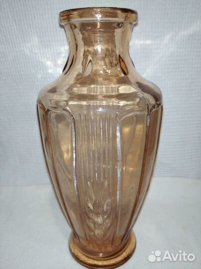 Ваза Колосок розовое стекло СССР