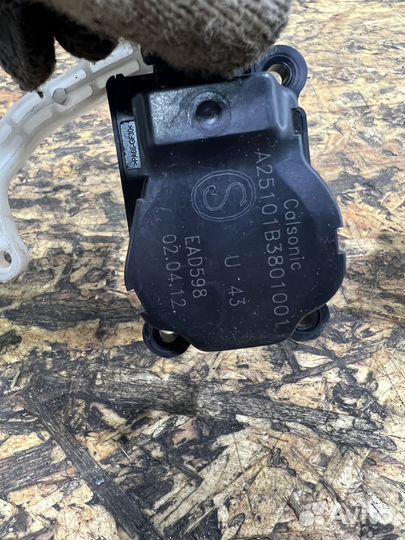 Сервопривод печки Рено Меган 3