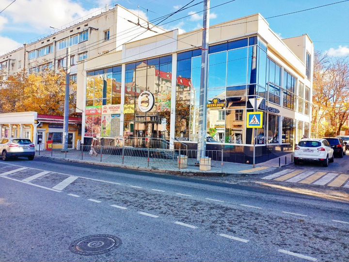 Салон Красоты в Новом ТЦ на Льва Толстого, 70 м²