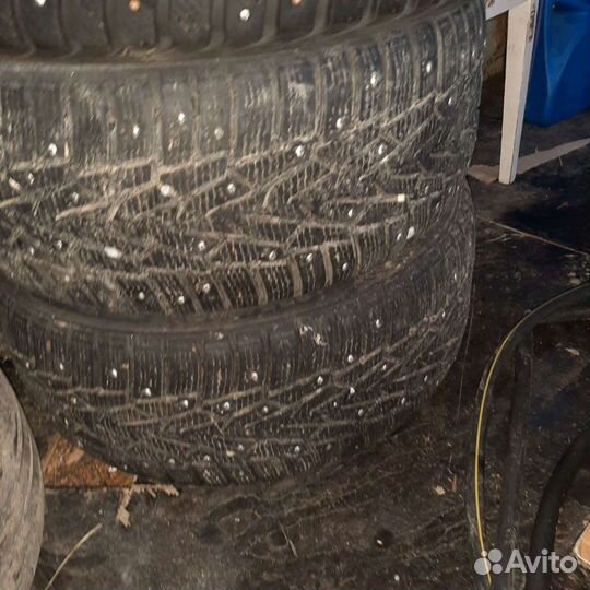Nokian Tyres Hakkapeliitta 7 215/50