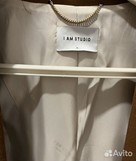 I am studio костюм