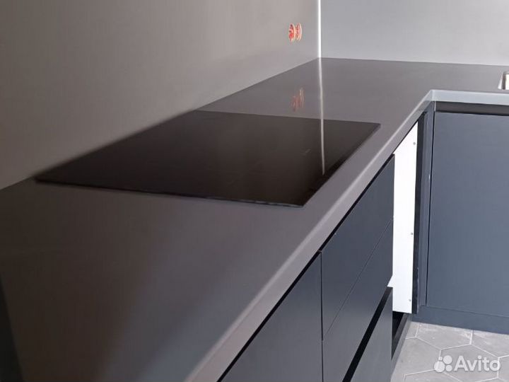 Столешница из акрилового камня Staron P 220х60