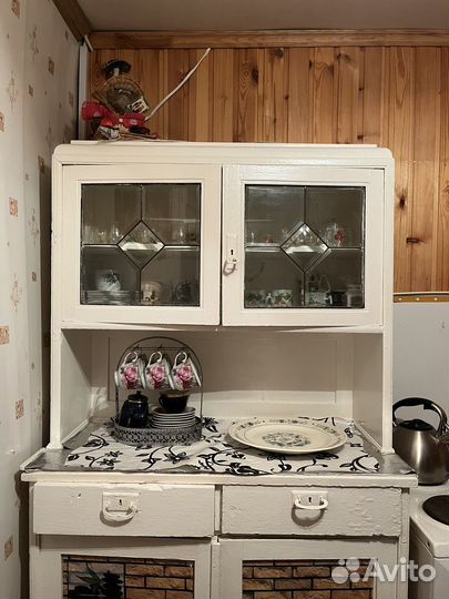 Старинный буфет