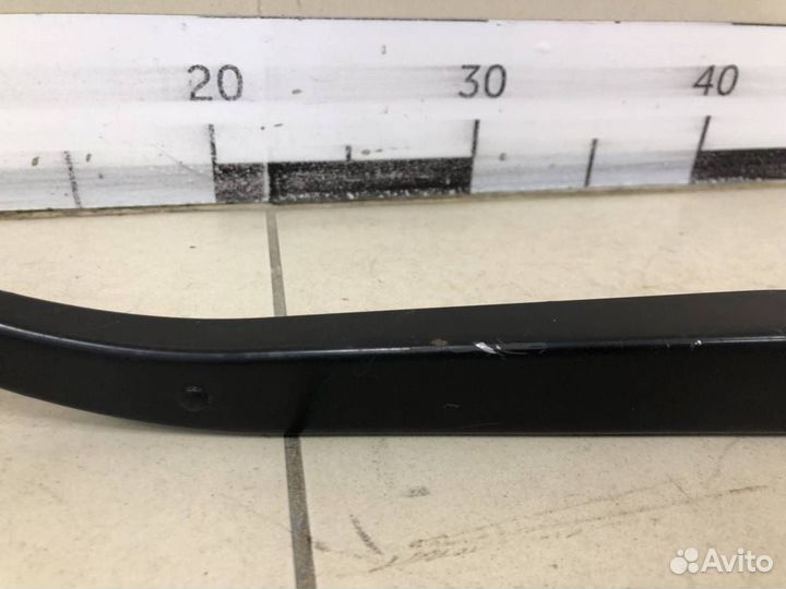 Поводок стеклоочистителя передний правый Toyota Ca