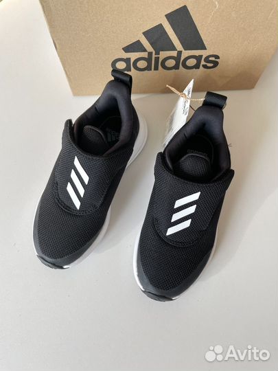 Adidas кроссовки детские 29