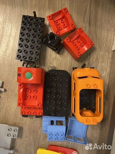 Lego duplo железная дорога 79 предметов