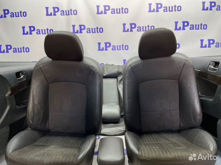 Салон в сборе Mitsubishi Lancer X седан 2.0 2008