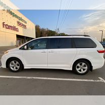 Toyota Sienna 3.5 AT, 2018, 63 000 км, с пробегом, цена 2 955 000 руб.