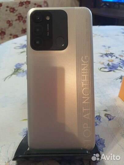 Tecno spark 8c 4 64 гб