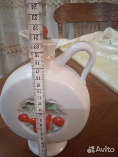 Кувшин интерьерный