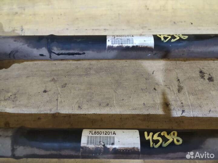 Полуось задняя Audi Q7 4L Ауди кью 7 ку 7