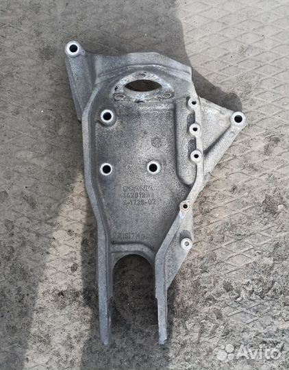 Кронштейн кабины, левый scania