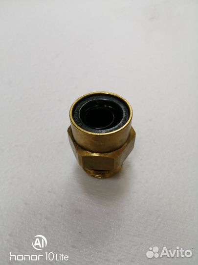 Фитинг прямой (латунь) 16*М22*1,5