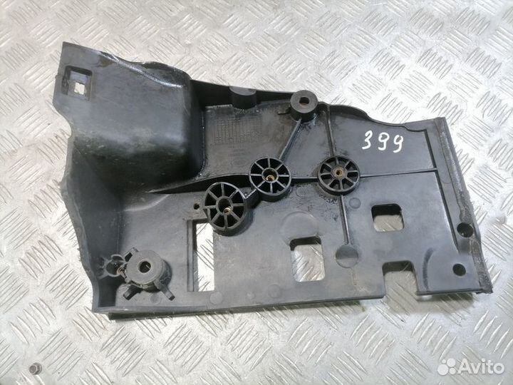 Крепление аккумулятора Range rover sport 2005-2012