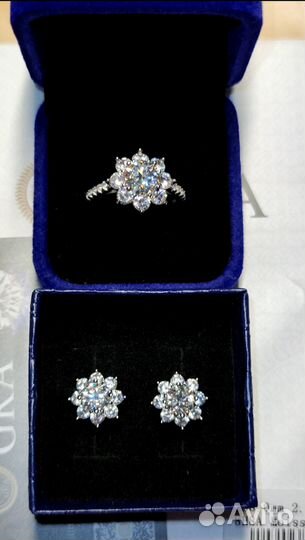 Серьги гвоздики подсолнухи с муассанитами
