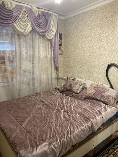 Комната 18 м² в 4-к., 1/5 эт.