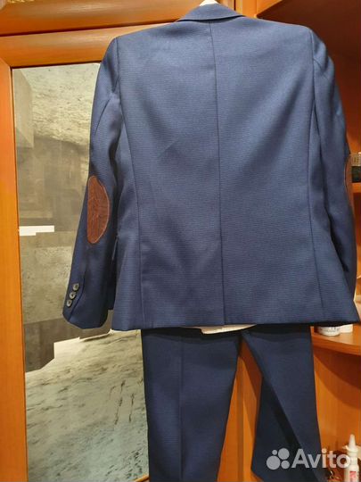 Школьный костюм