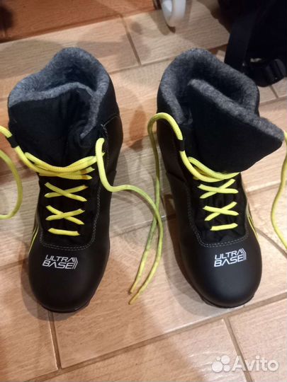 Лыжные ботинки