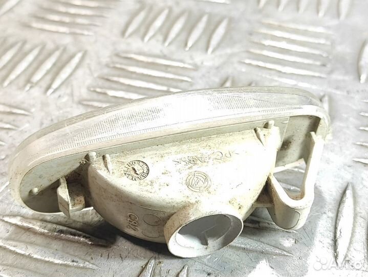 Повторитель в крыло правый Fiat Punto 2005-2018