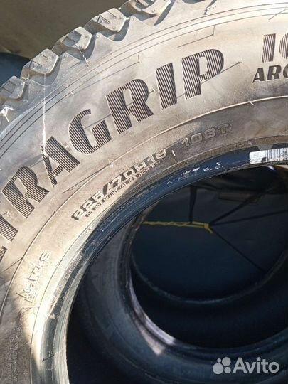 Goodyear UltraGrip Ice Arctic SUV 225/70 R16