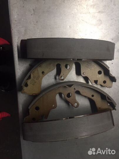 4228.00 колодки задние барабанные Suzuki