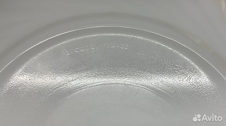 Столовый набор тарелок