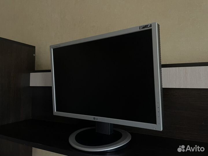 Монитор LG