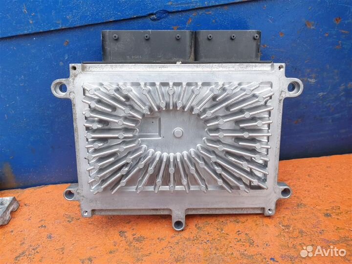 Блок управления двигателя Volvo S40 2,4 P30650677