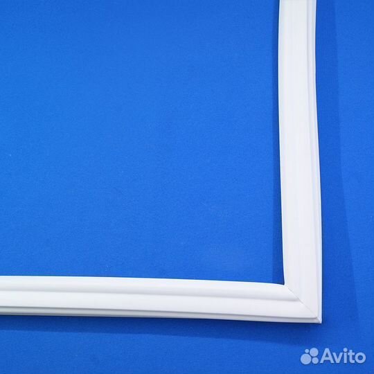 Уплотнитель двери для холодильника C00854016