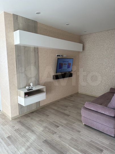 2-к. квартира, 43 м², 3/6 эт.