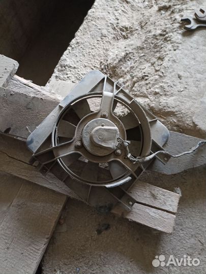 Вентилятор охлаждения радиатора