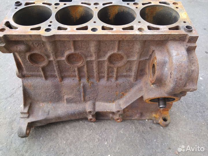 Блок цилиндров Лада Приора 1.6 126