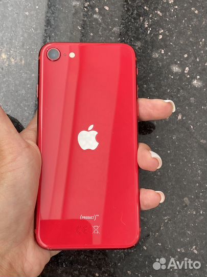 iPhone SE, 128 ГБ