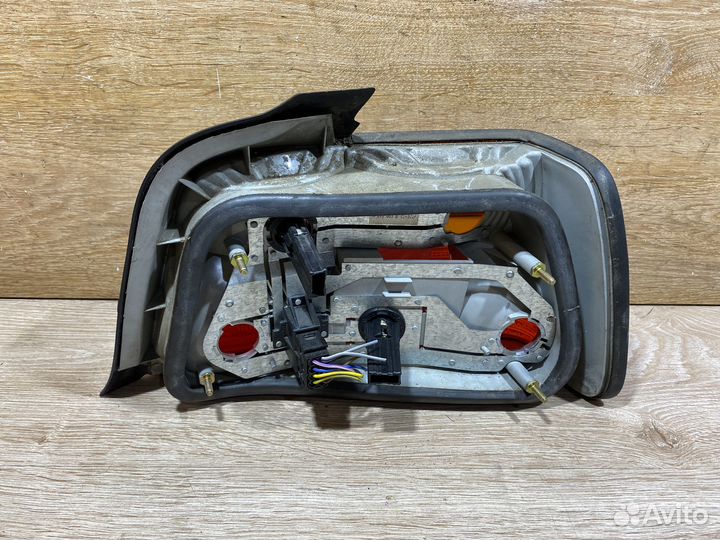Фонарь задний левый BMW E36 Арт. 111425