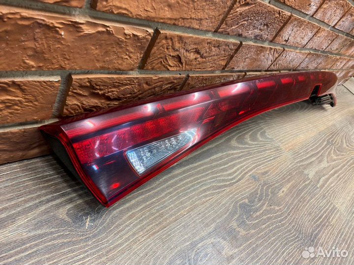 Фонарь задний центральный Kia K5 LED Светодиодный